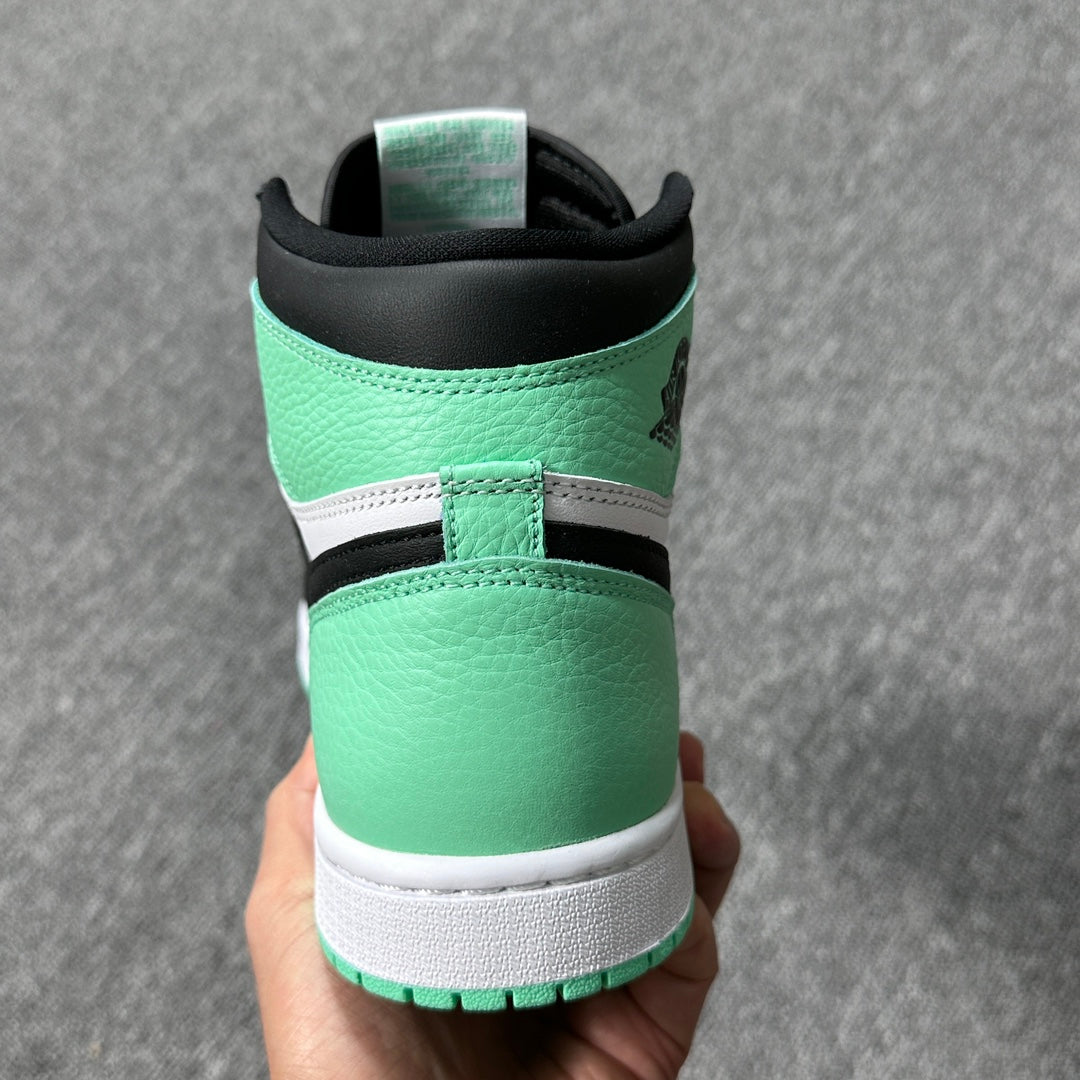 Nike Air Jordan 1 High OG "Green Glow"