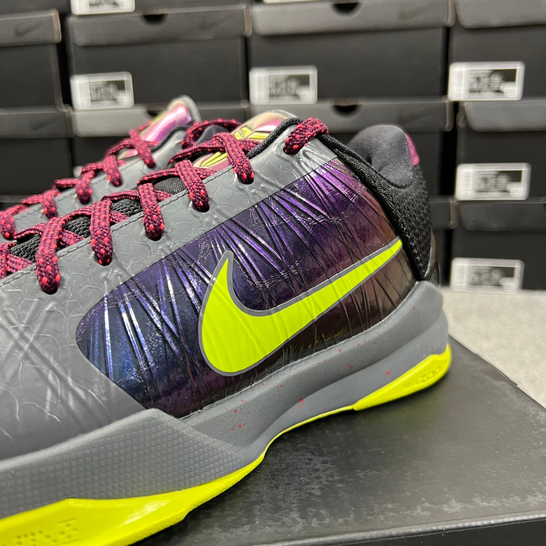 【SALE】Nike Kobe 5 Protro 2K Gamer Exclusive "Black/Cyber-Dark Grey"