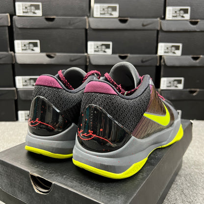 【SALE】Nike Kobe 5 Protro 2K Gamer Exclusive "Black/Cyber-Dark Grey"