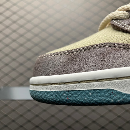 Nike SB Dunk Low "Live, Laugh, Love"
