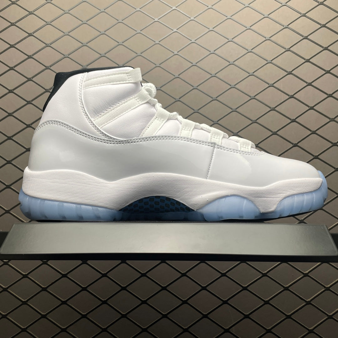 Nike Air Jordan 11 Retro "White/Legend Blue"