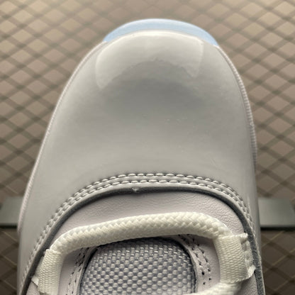 Nike Air Jordan 11 Retro "White/Legend Blue"