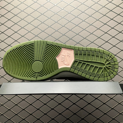 堀米 雄斗(Yuto Horigome) × Nike SB Dunk Low Pro "Asparagus"