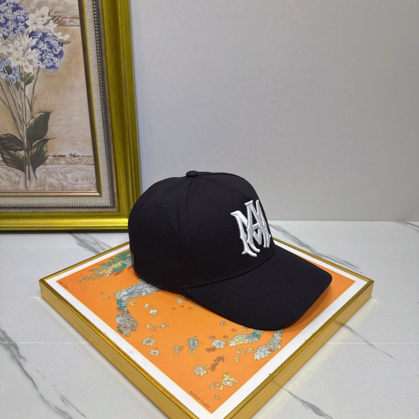 Amiri hat