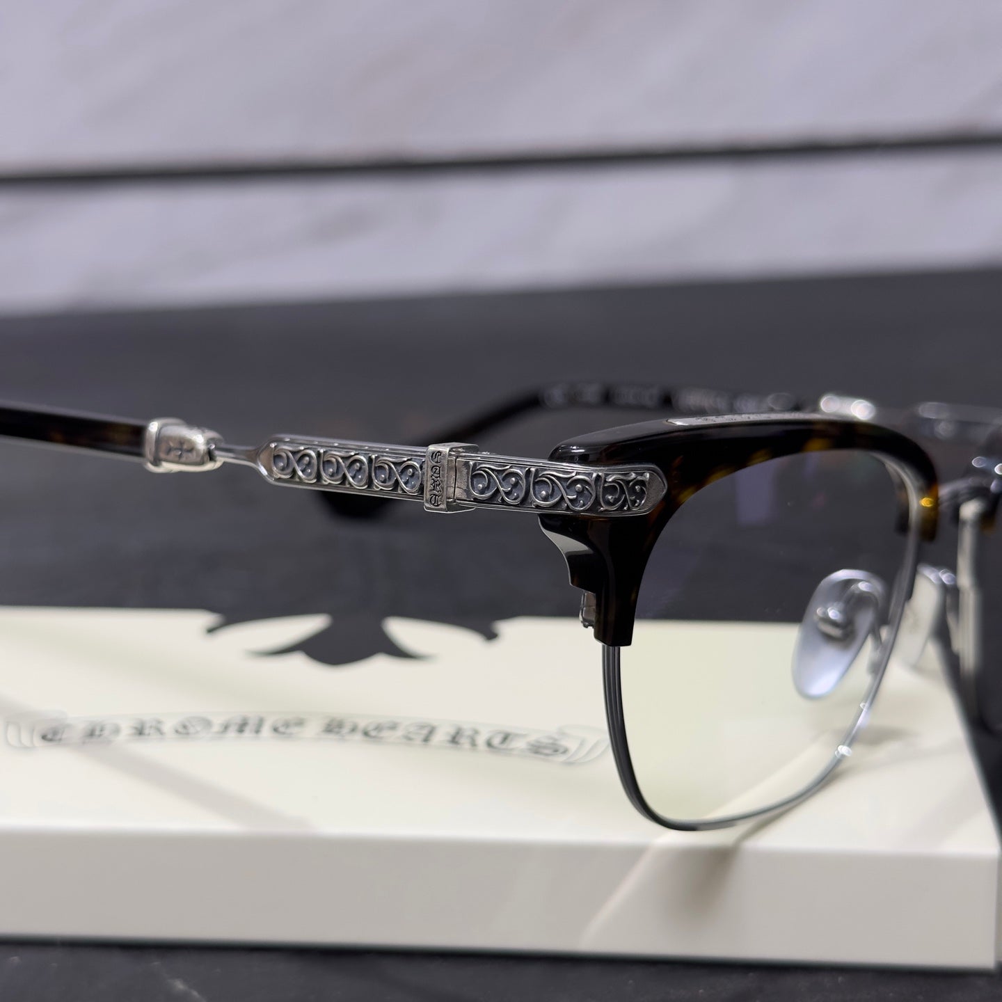 Chrome Hearts VERTICAL SMILE II/Side Eternity Vine Half-rimmed Glasses/Sunglasses/Eyeglasses