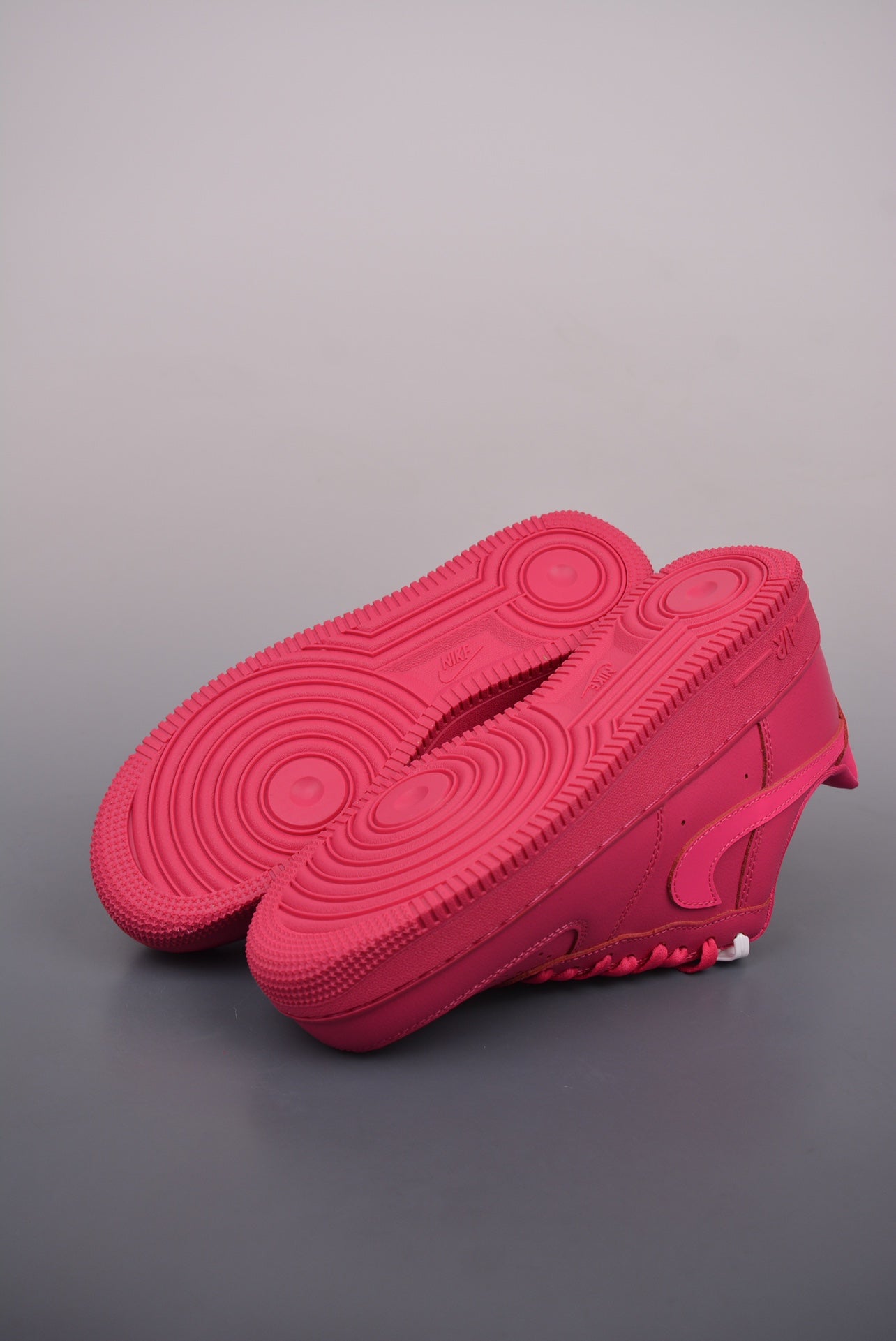 Nike Air Force 1 '07 "Fireberry"