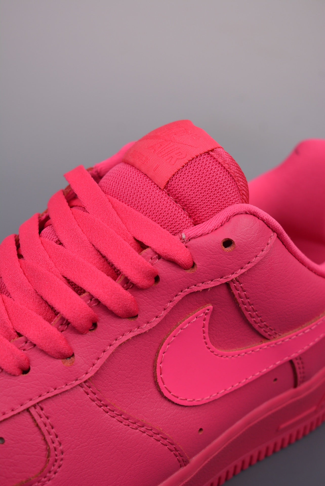 Nike Air Force 1 '07 "Fireberry"