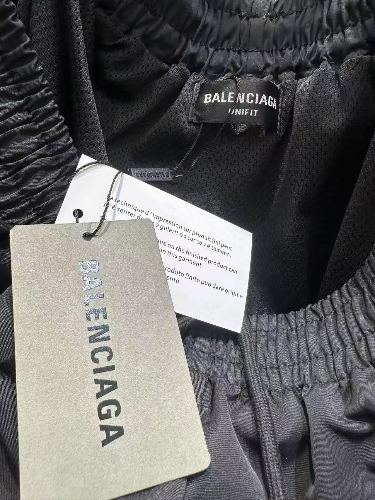 BALENCIAGA 3B Football Pants in Techno Cotton Poplin