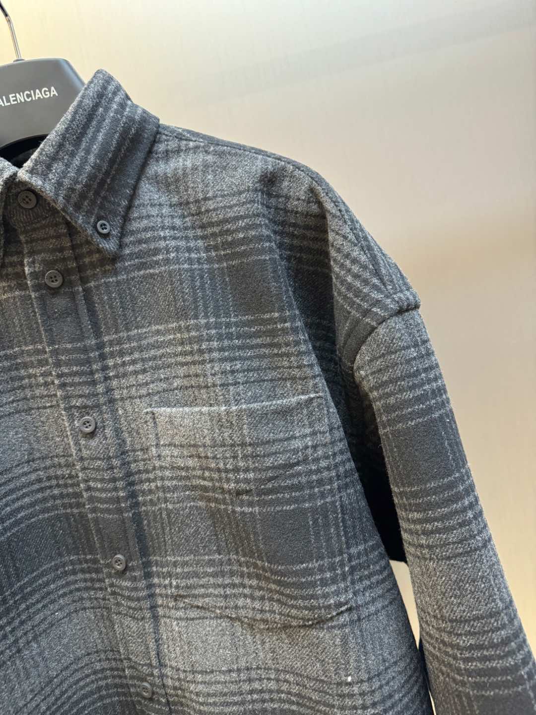 BALENCIAGA Men's Oversized Shirt "Gray/Black"