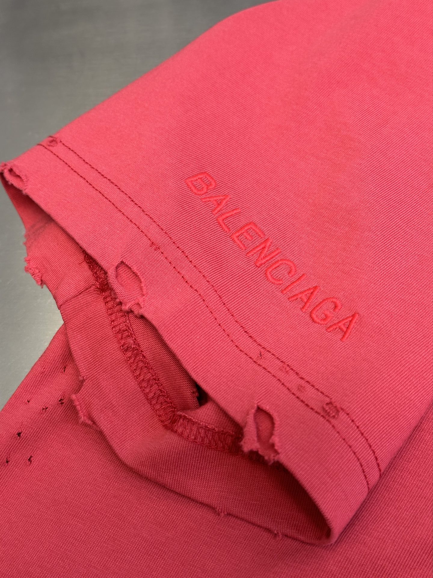 BALENCIAGA Isabelle Boxy T-Shirt "Faded Red"