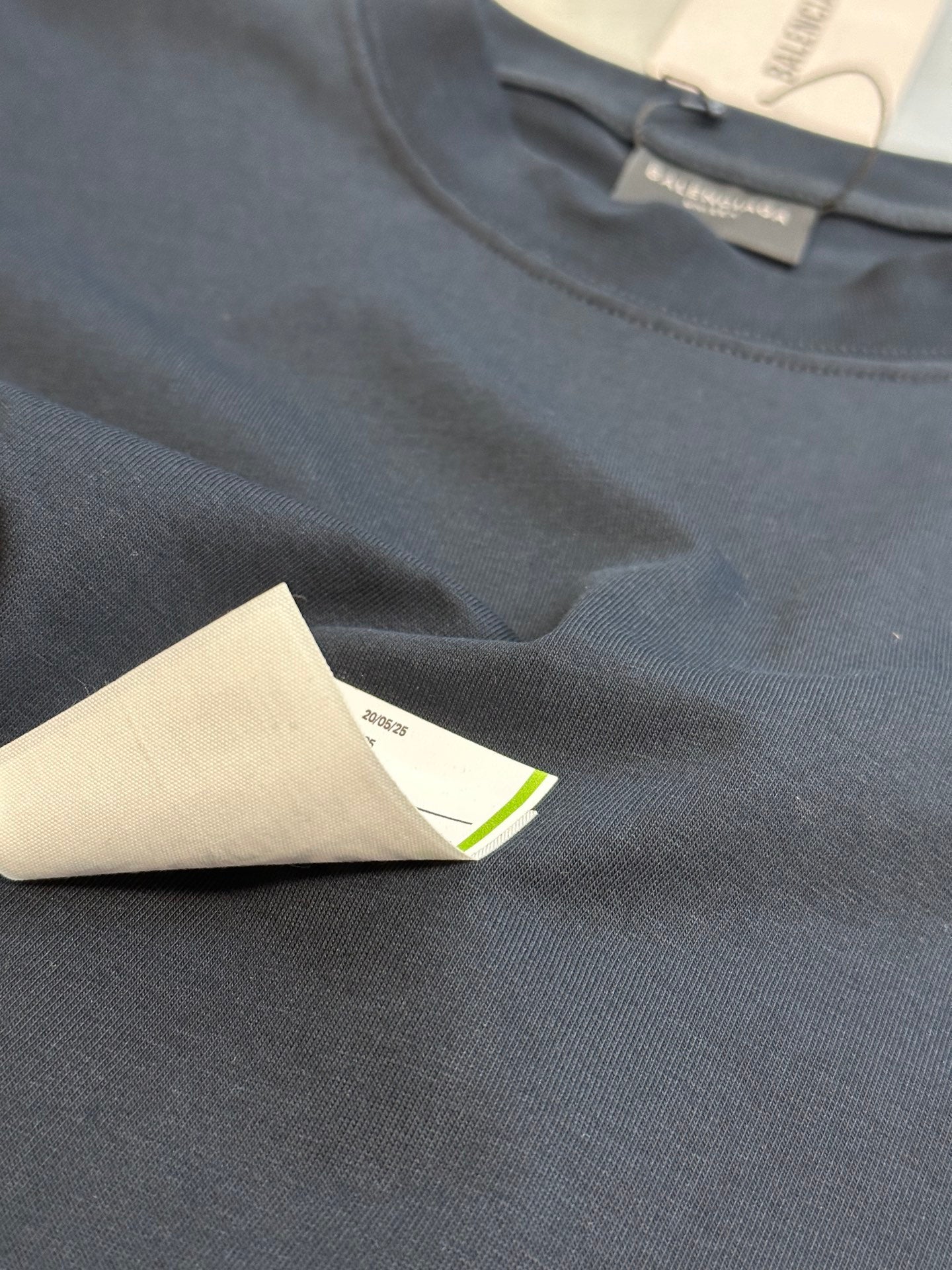 BALENCIAGA T-SHIRT