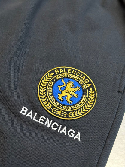 Balenciaga BLACK Shorts with logo patch