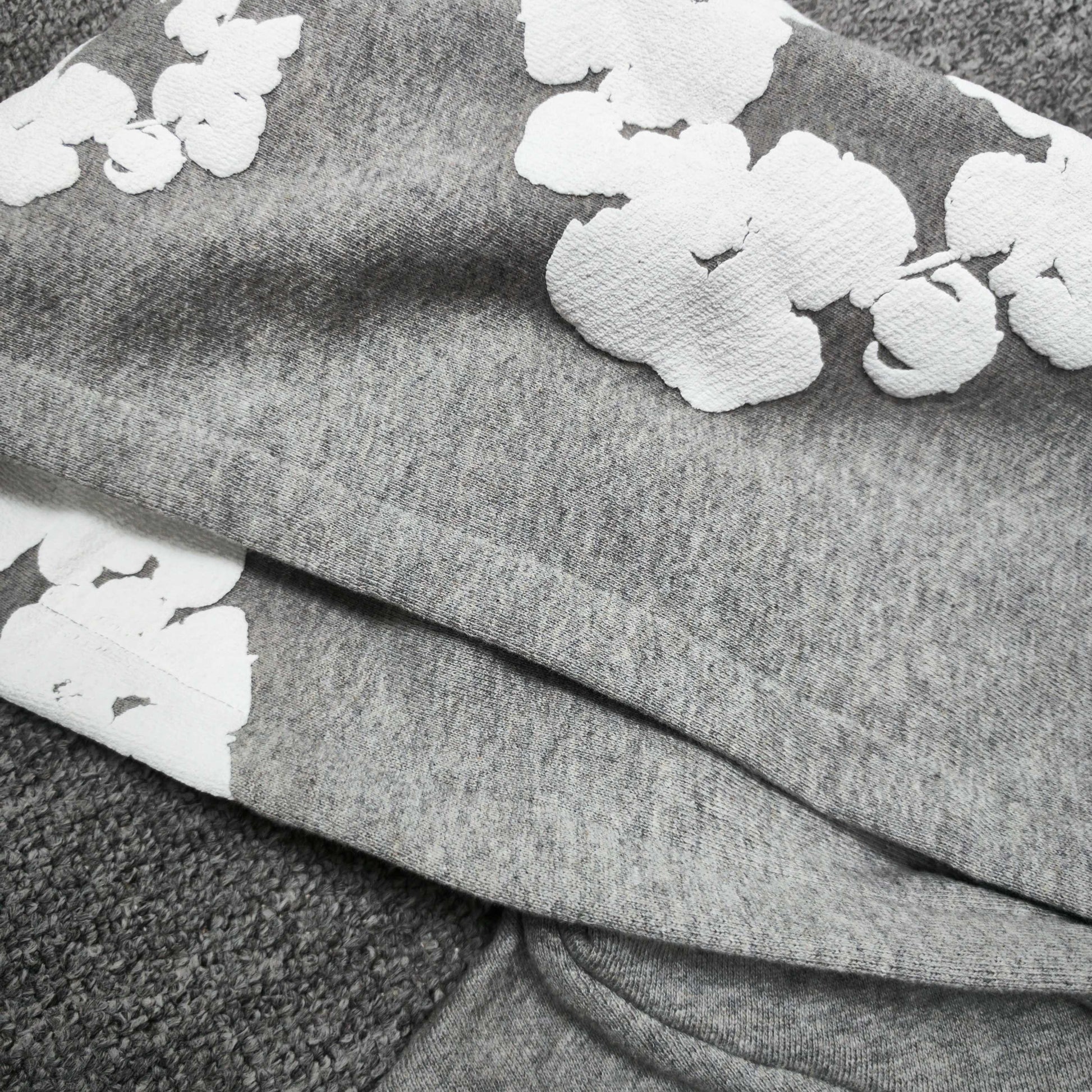 DENIM TEARS The Cotton Wreath Sweatshirt "Black"