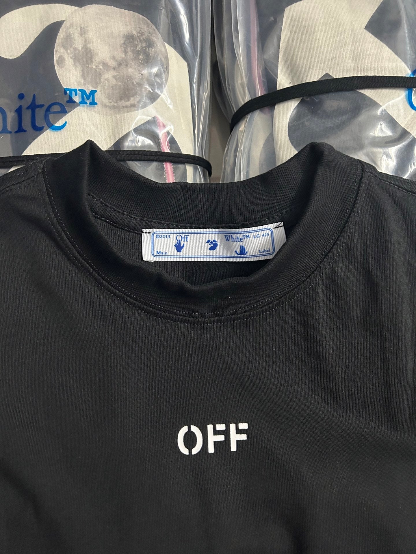 Off-White Caravaggio Arrow T-Shirt 'Black'