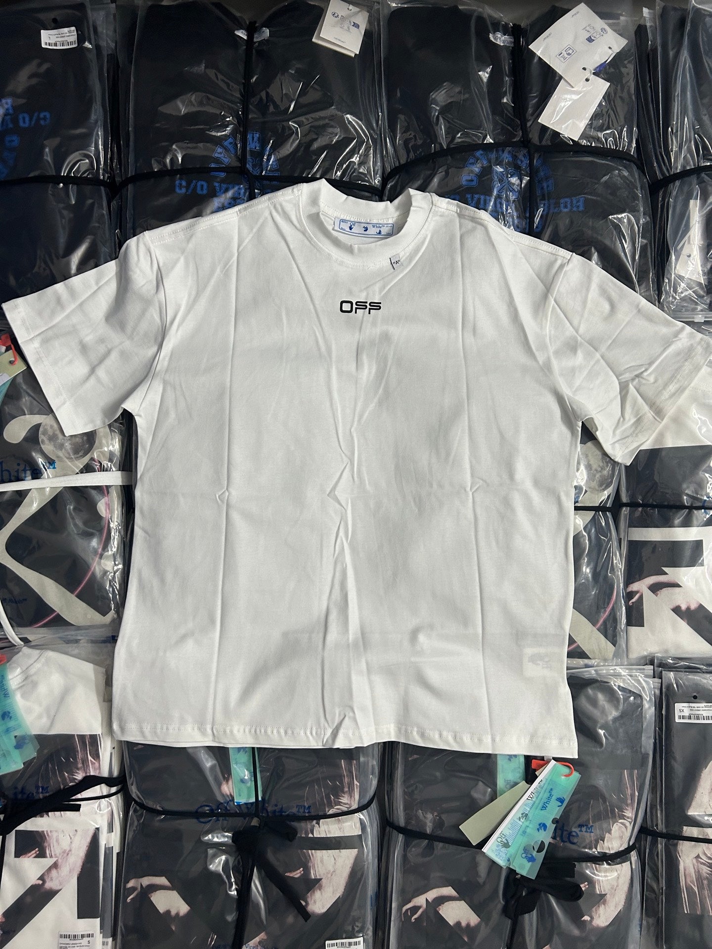 Off-White Caravaggio Arrow T-Shirt 'Black'