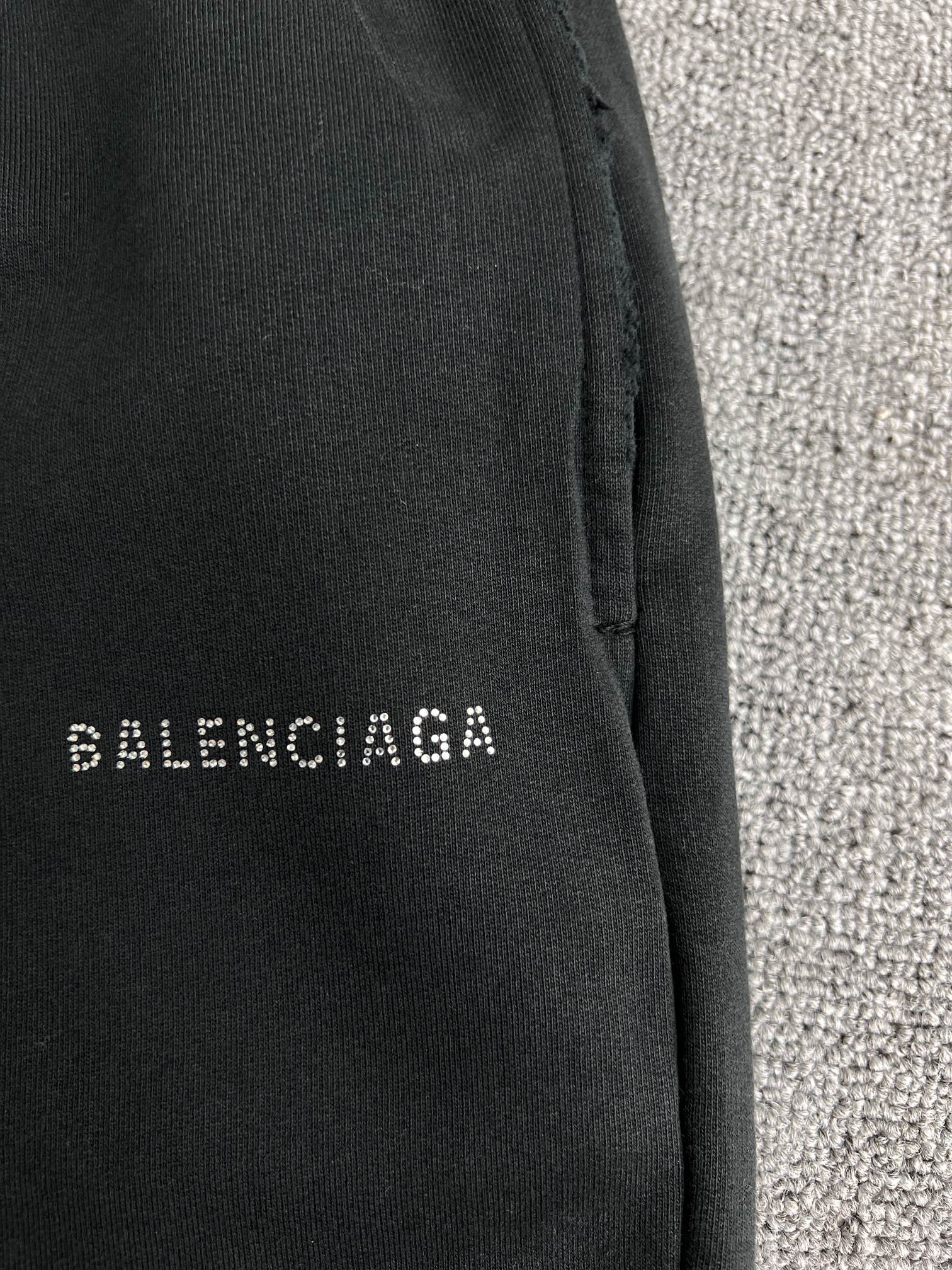 BALENCIAGA BACK sports shorts