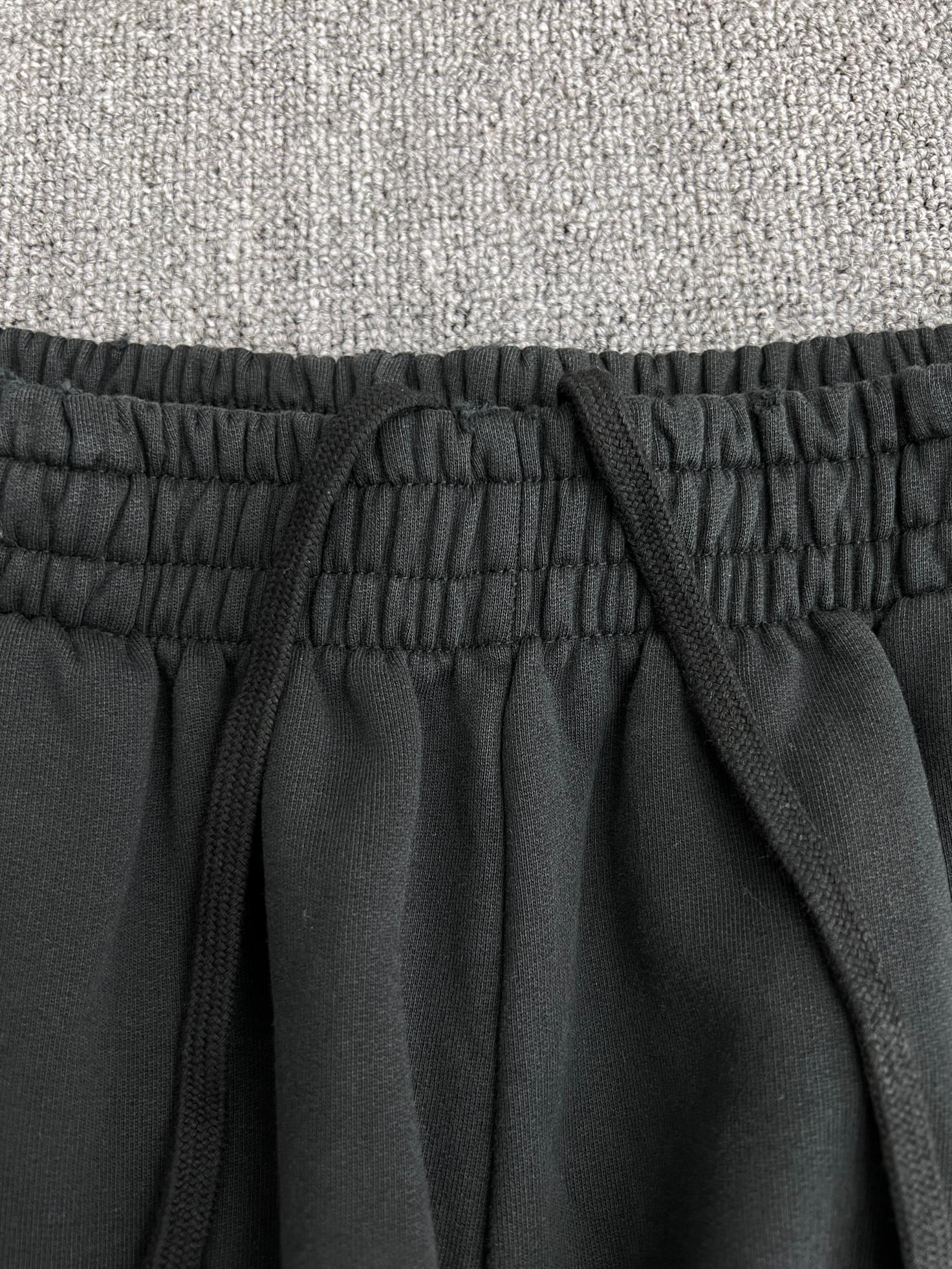 BALENCIAGA BACK sports shorts
