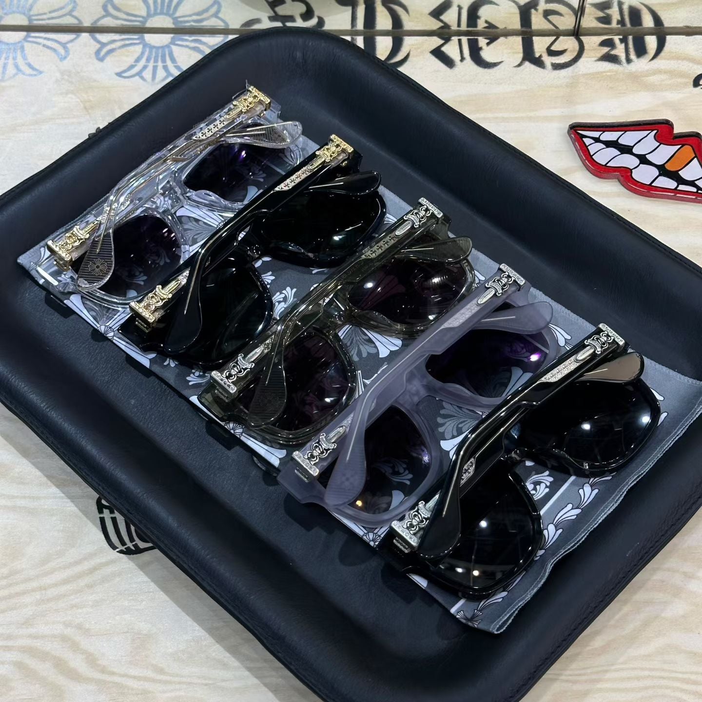 Chrome Hearts VAGILLIONAIRE II Dagger Glasses