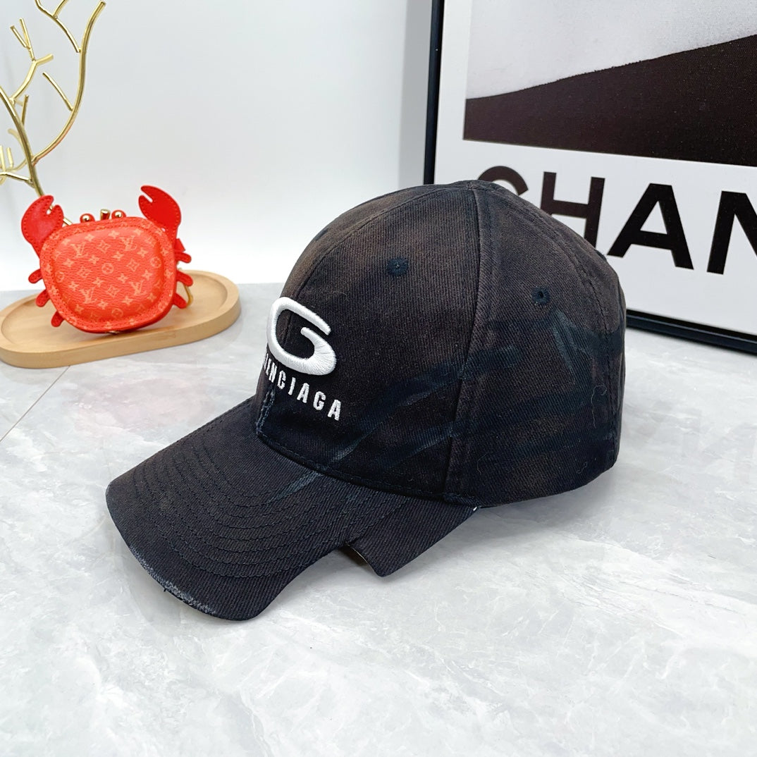 BALENCIAGA Y2K Cap "Black"