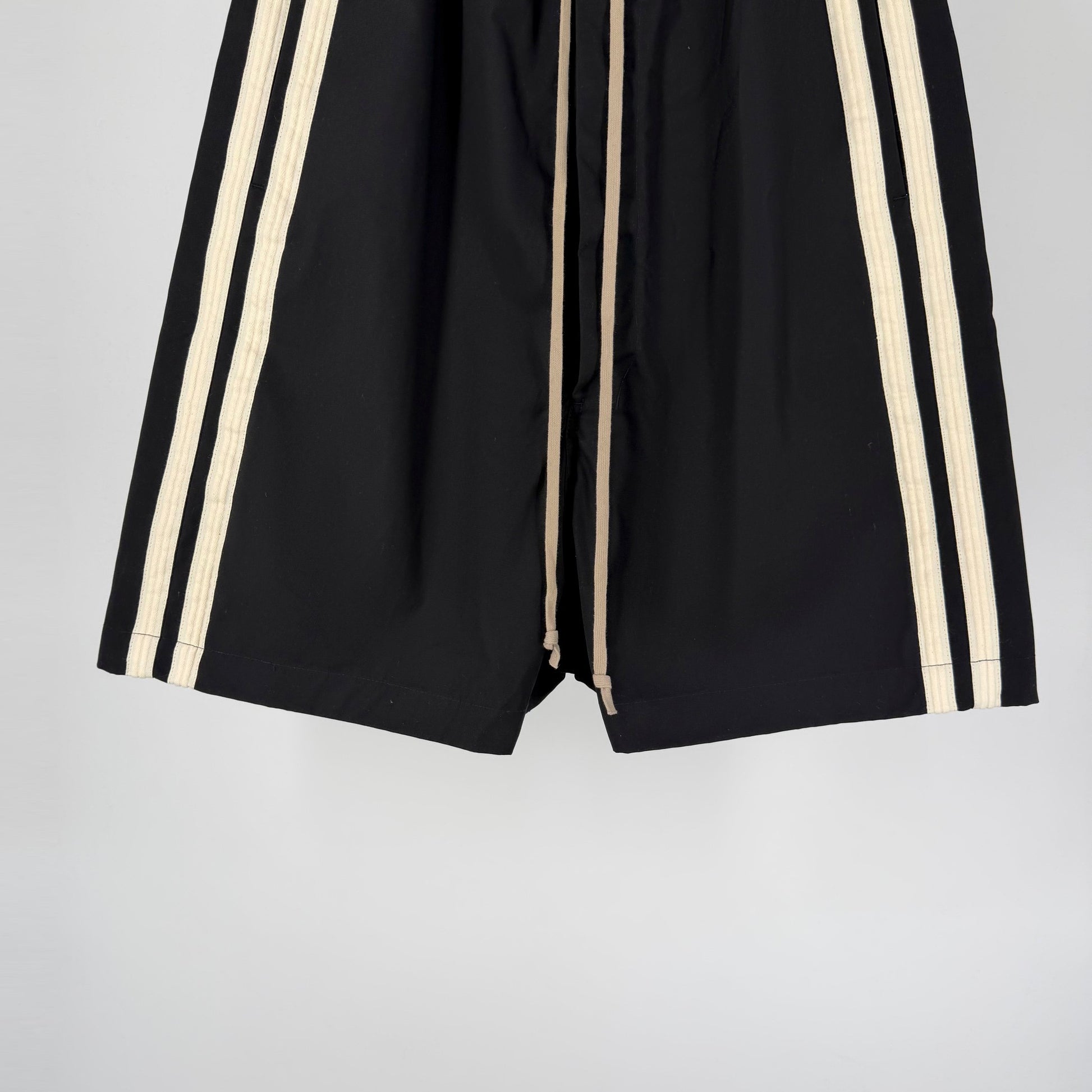RICK OWENS Side Stripe Sarouel Half Pants