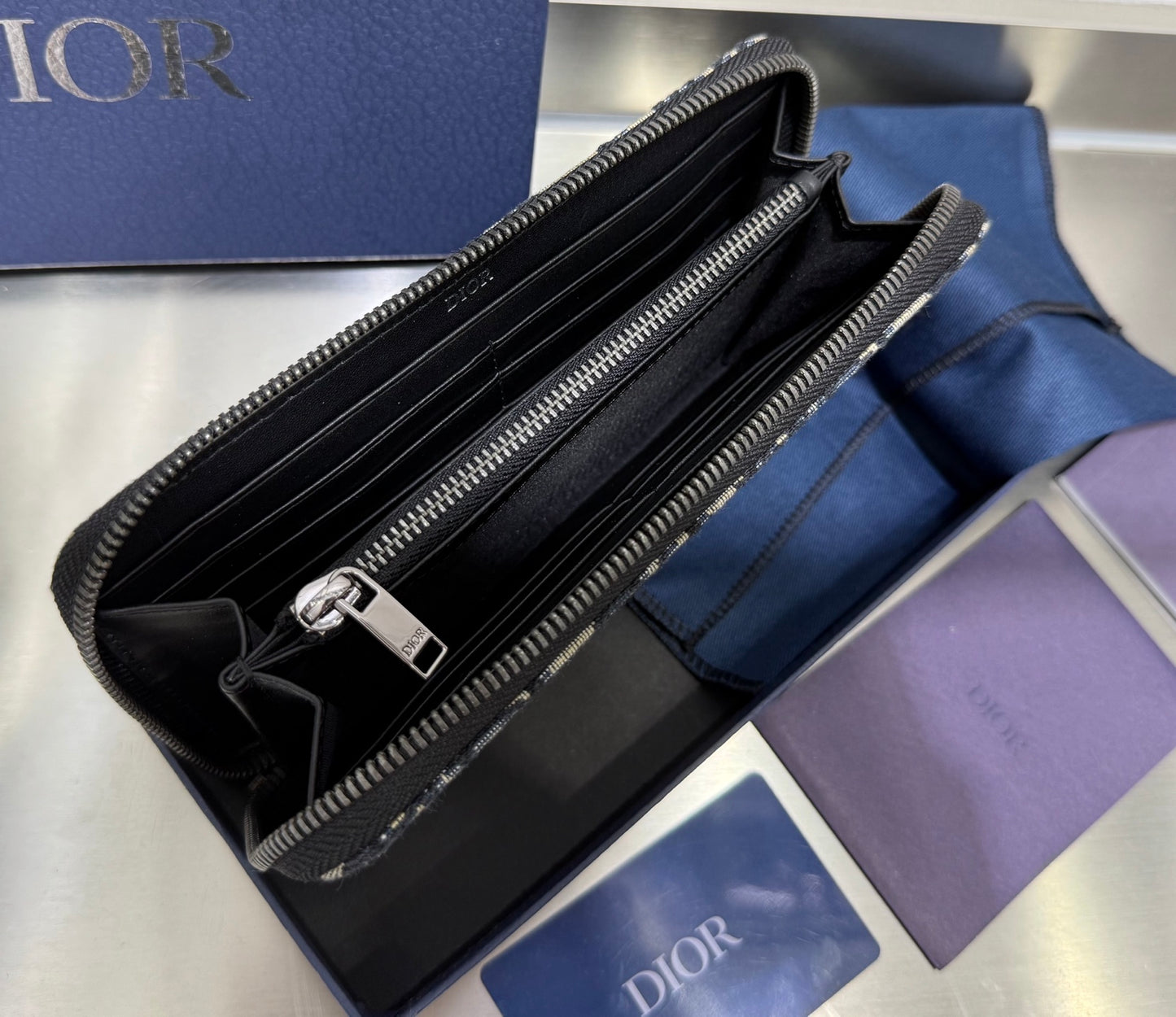 Dior Round zipper wallet
