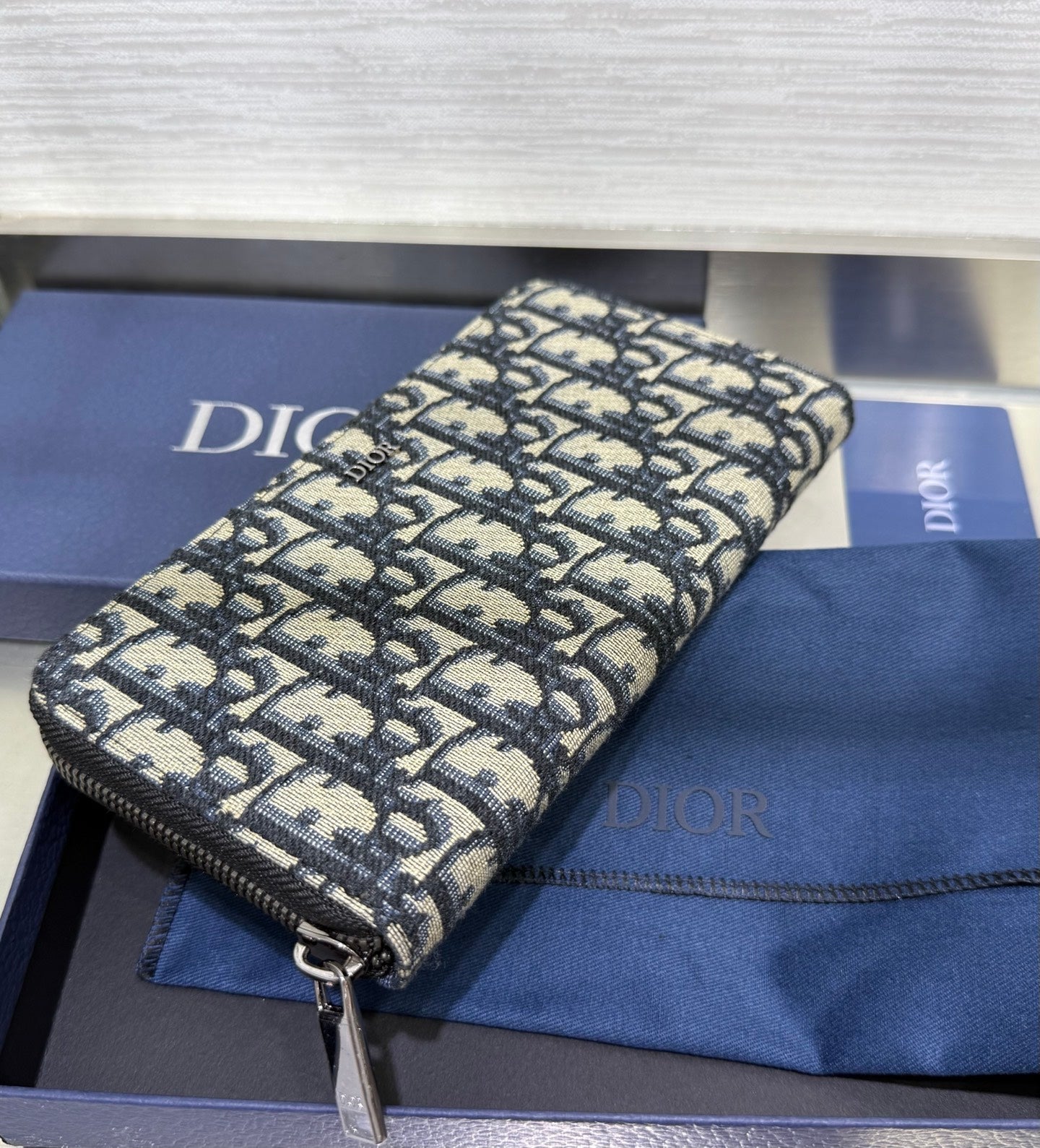 Dior Round zipper wallet