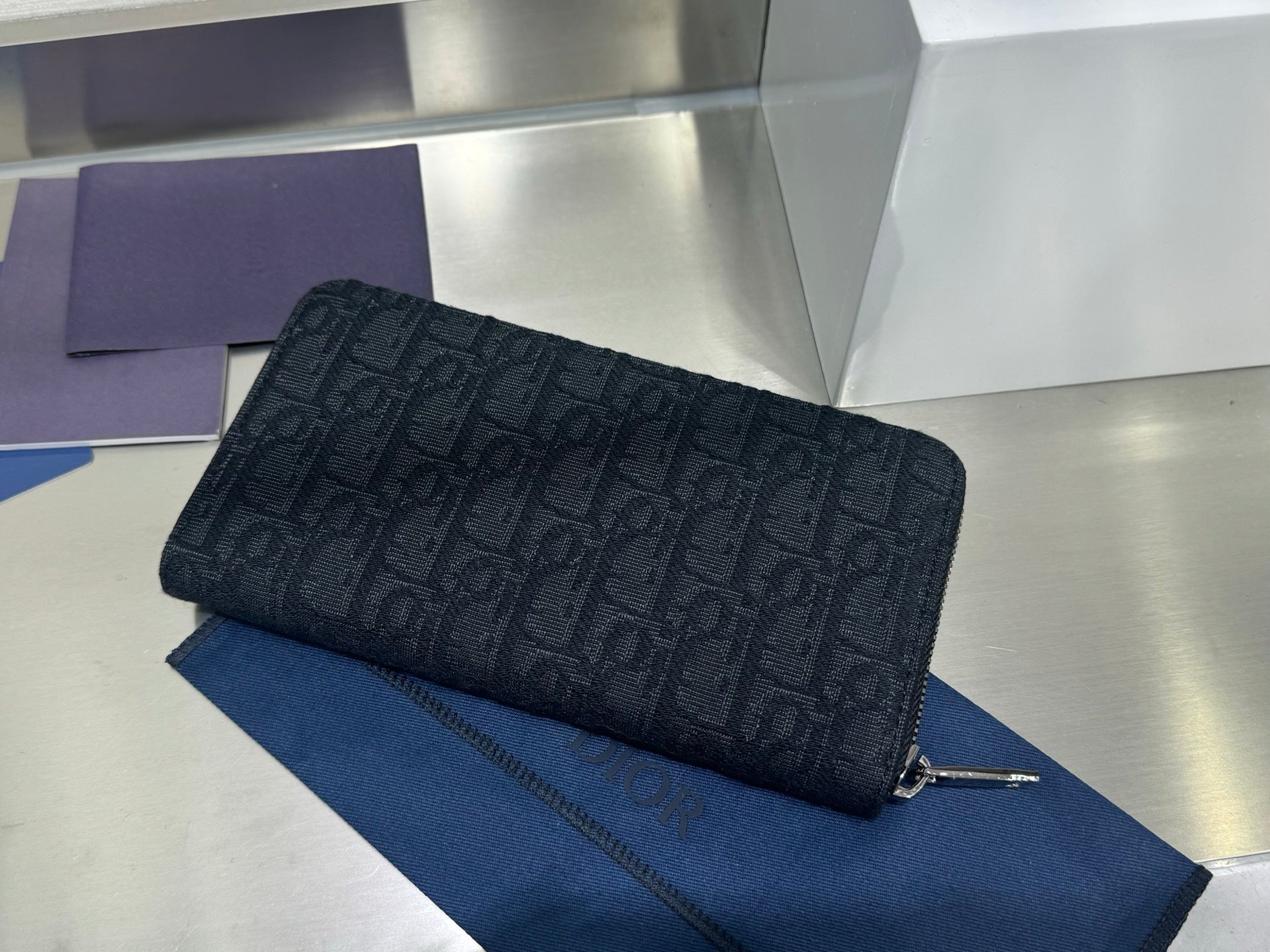 Dior Round zipper wallet
