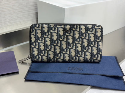 Dior Round zipper wallet