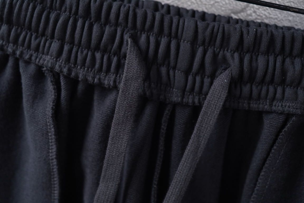 BALENCIAGA SWEAT Shorts Black