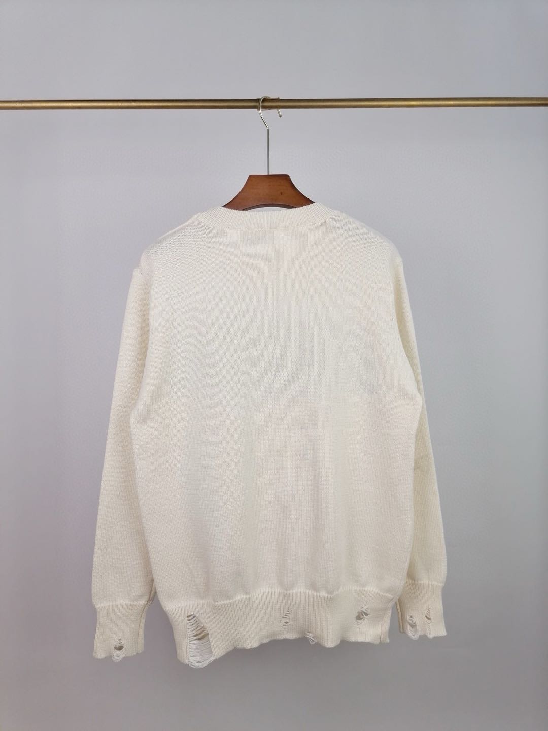 Amiri Destroyed effect sweater
