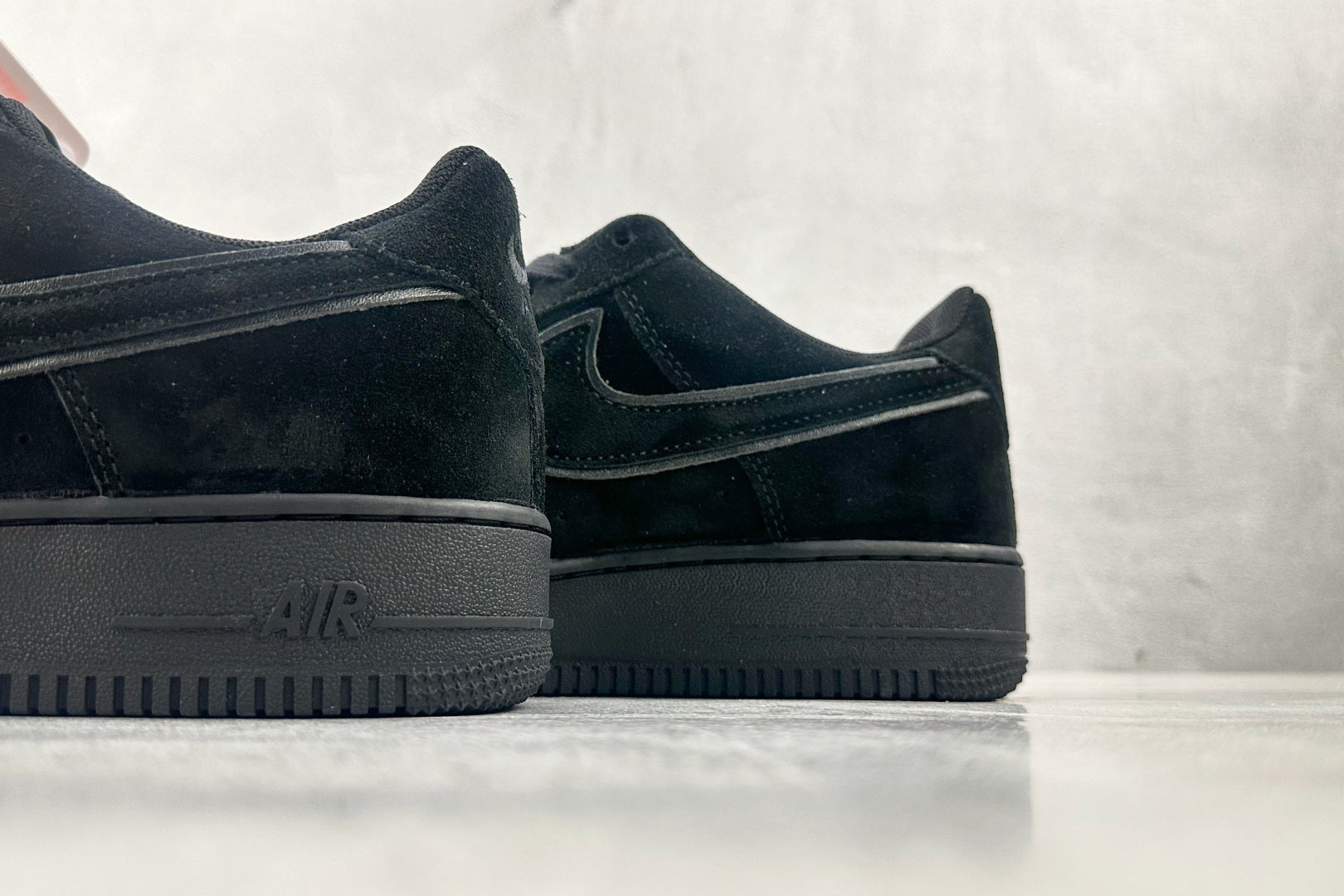 Nike Air Force 1 Low "Suede/Black Cat"