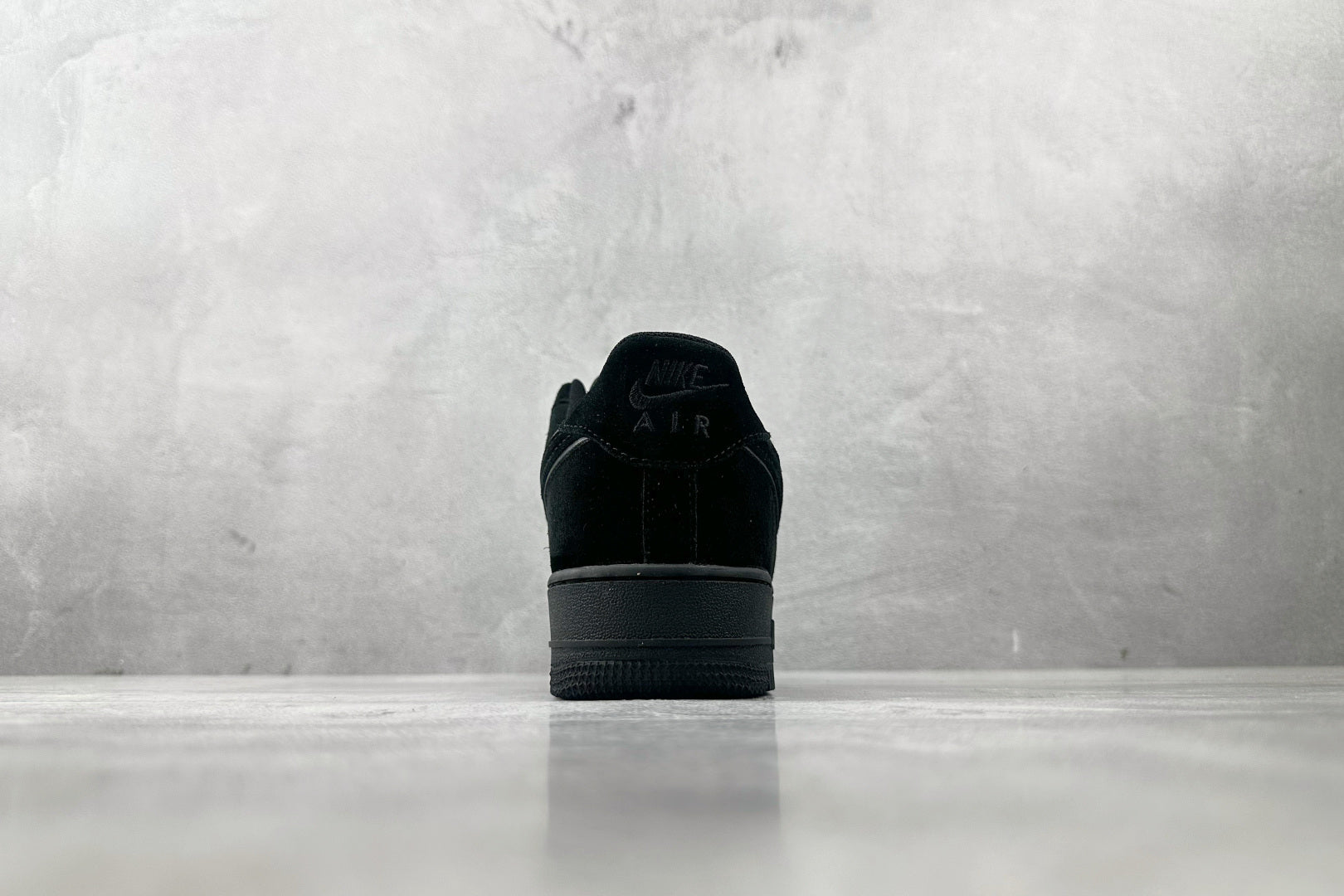 Nike Air Force 1 Low "Suede/Black Cat"