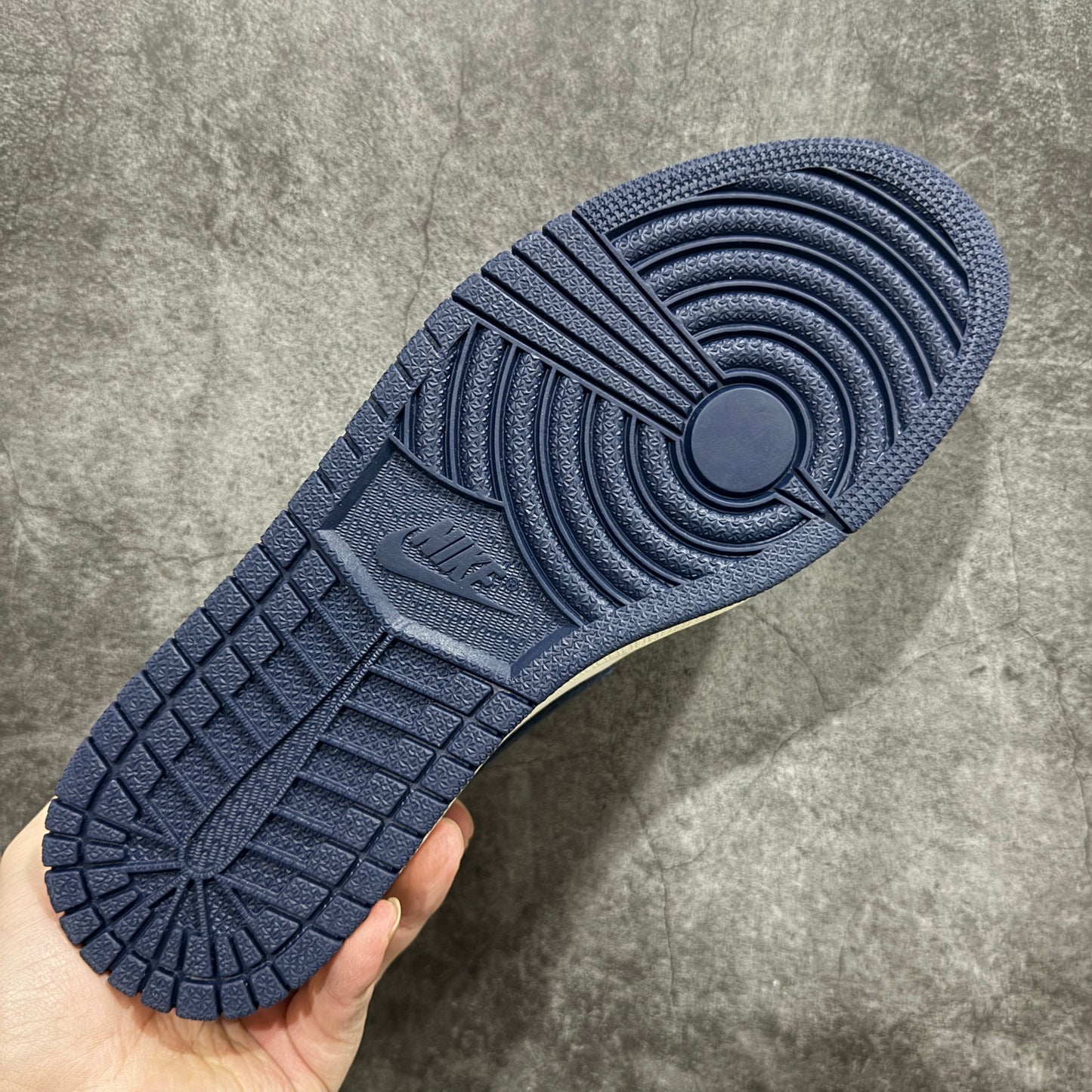 Nike Air Jordan 1 Retro Low OG "Obsidian"