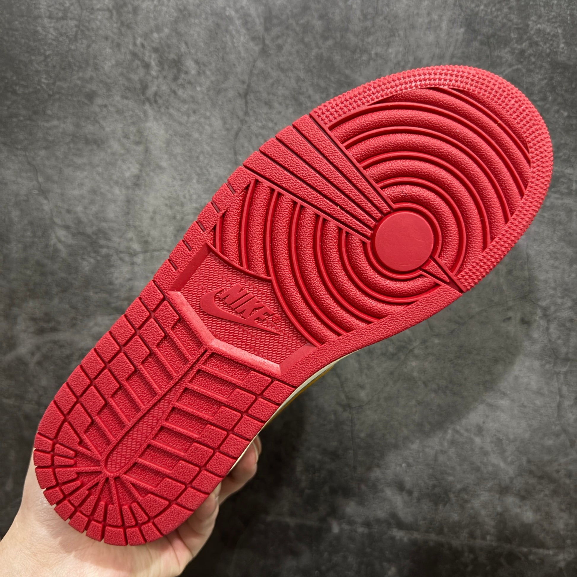 UNION × Nike Air Jordan 1 Retro High OG "Chicago/Shadow"