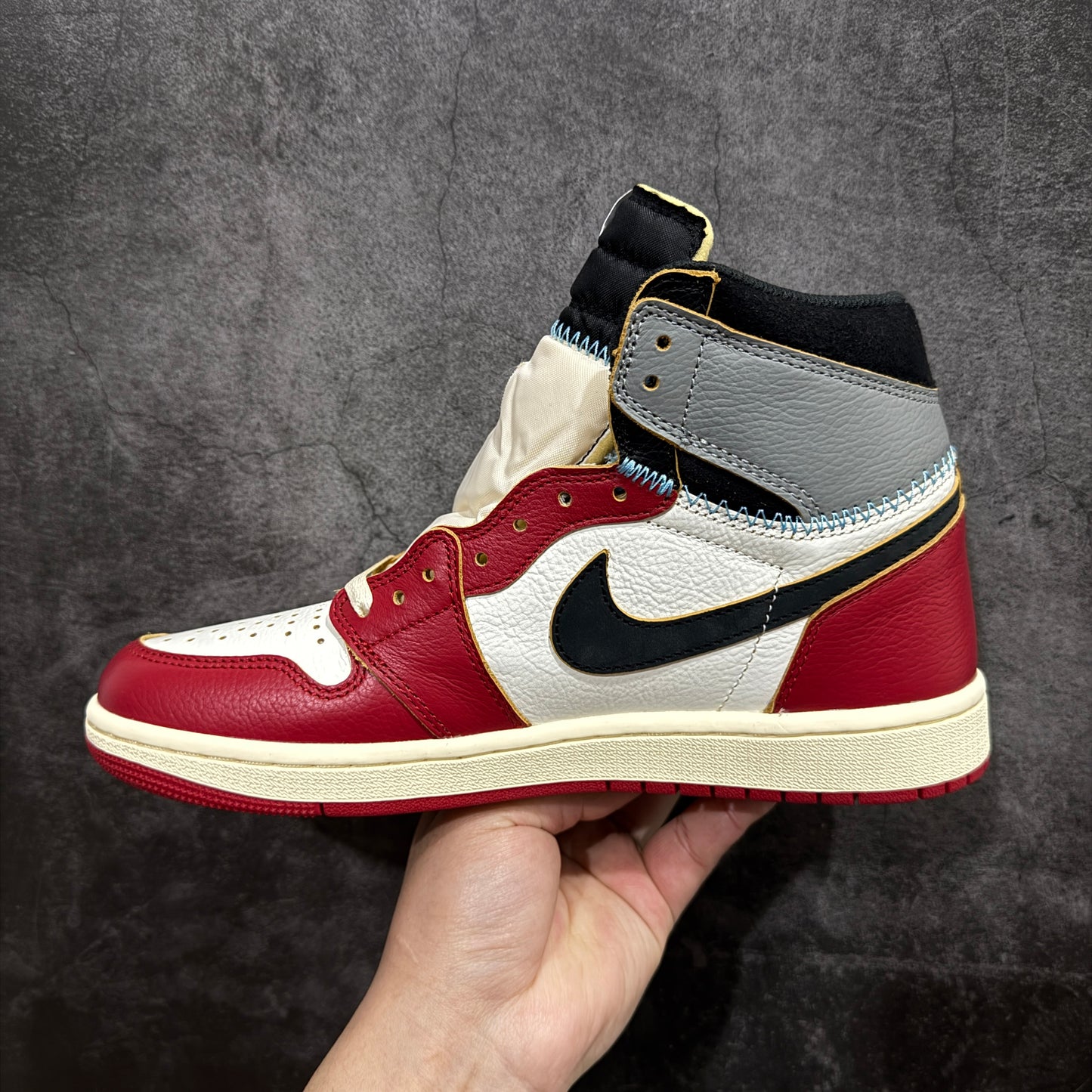 UNION × Nike Air Jordan 1 Retro High OG "Chicago/Shadow"
