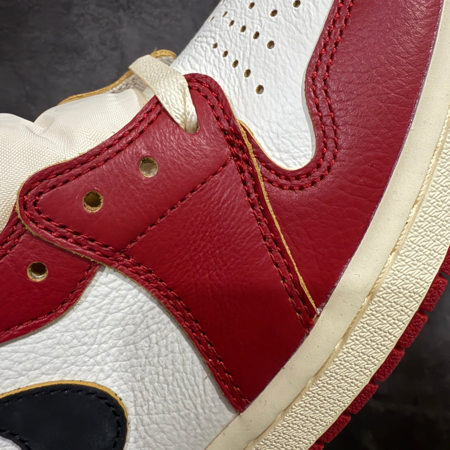 UNION × Nike Air Jordan 1 Retro High OG "Chicago/Shadow"