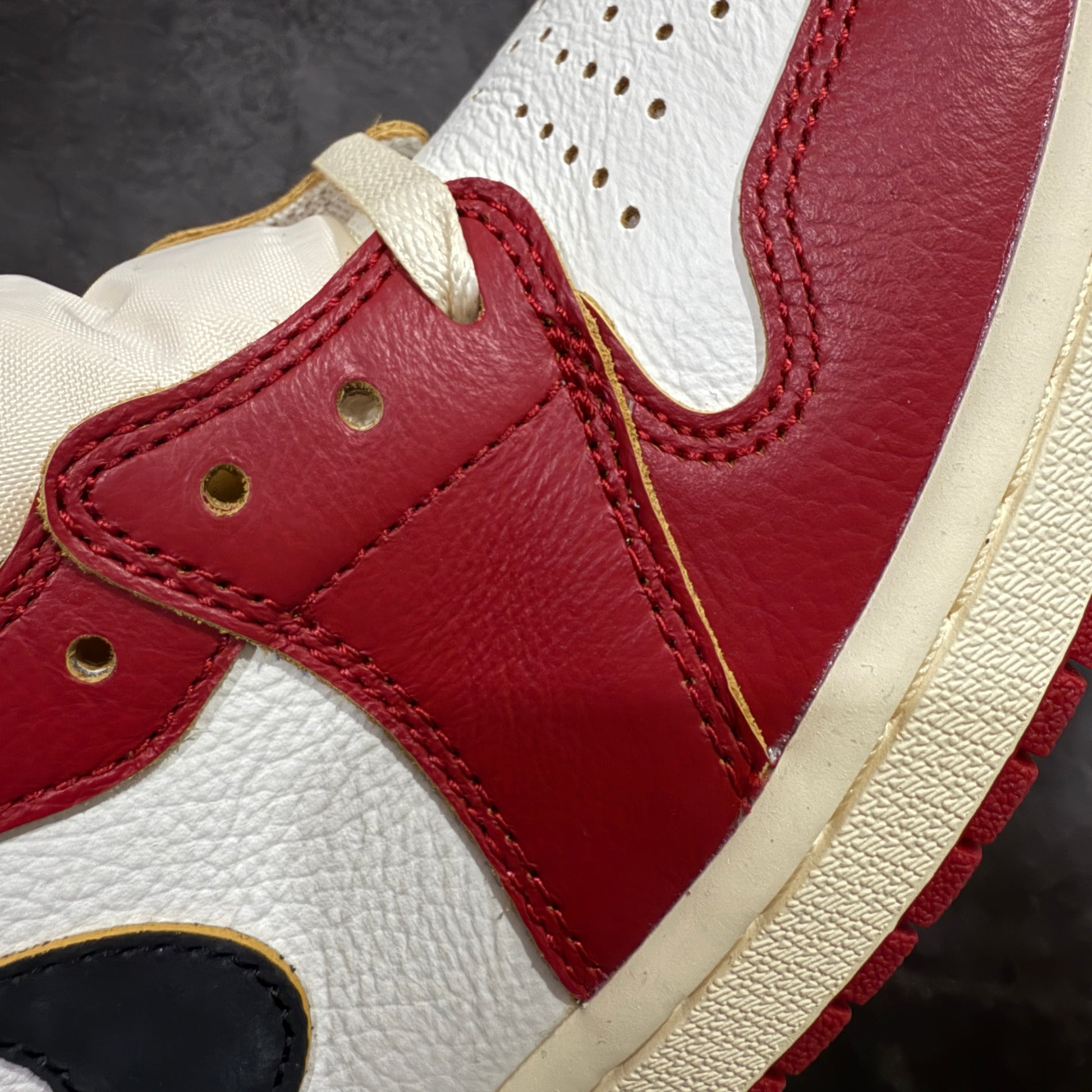 UNION × Nike Air Jordan 1 Retro High OG "Chicago/Shadow"