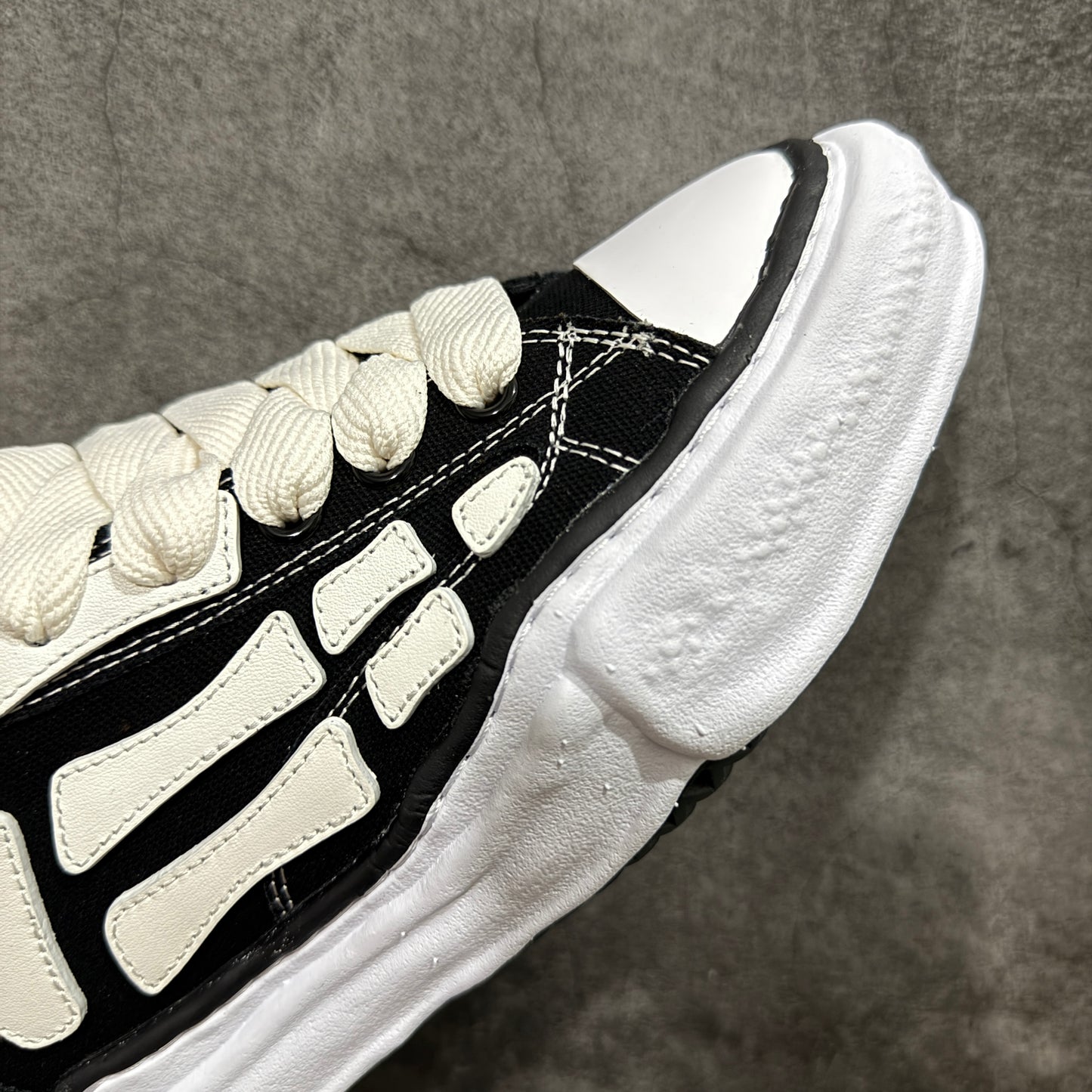 AMIRI × Maison MIHARA YASUHIRO PETERSON OG Sole Canvas Low-top Sneaker "Bones/Black"