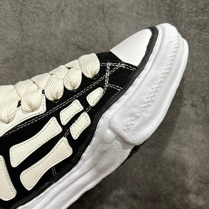 AMIRI × Maison MIHARA YASUHIRO PETERSON OG Sole Canvas Low-top Sneaker "Bones/Black"