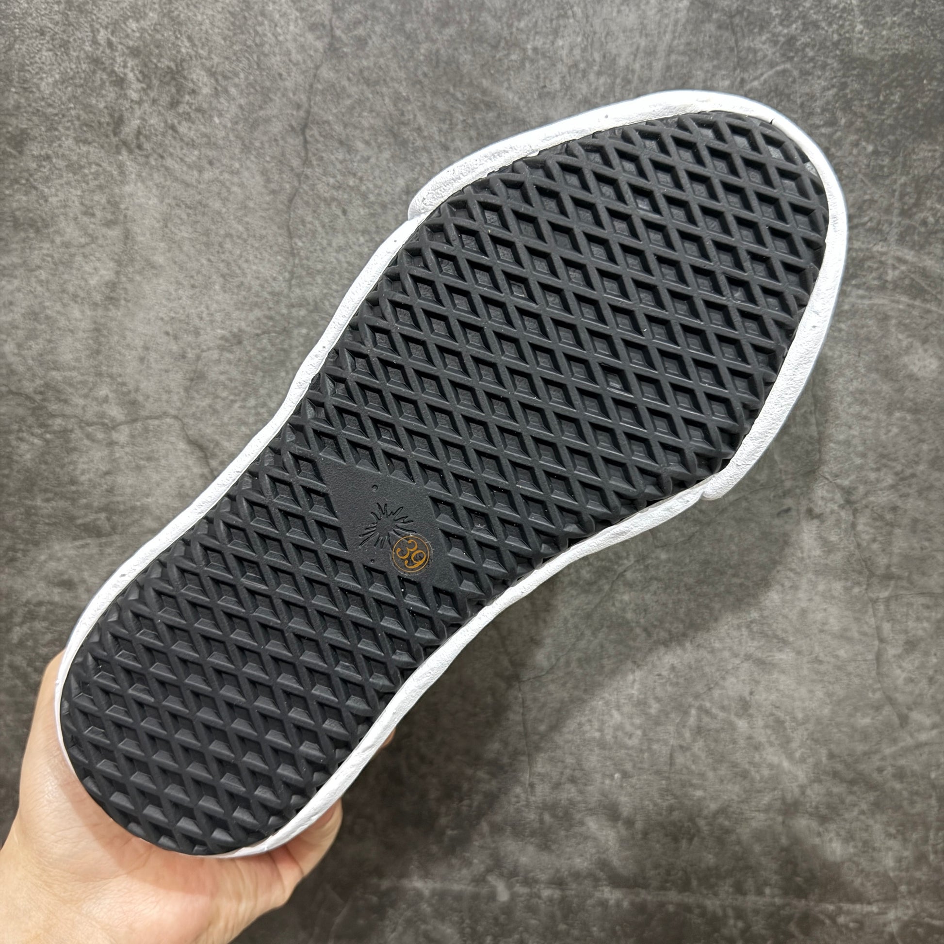 AMIRI × Maison MIHARA YASUHIRO PETERSON OG Sole Canvas Low-top Sneaker "Bones/Black"