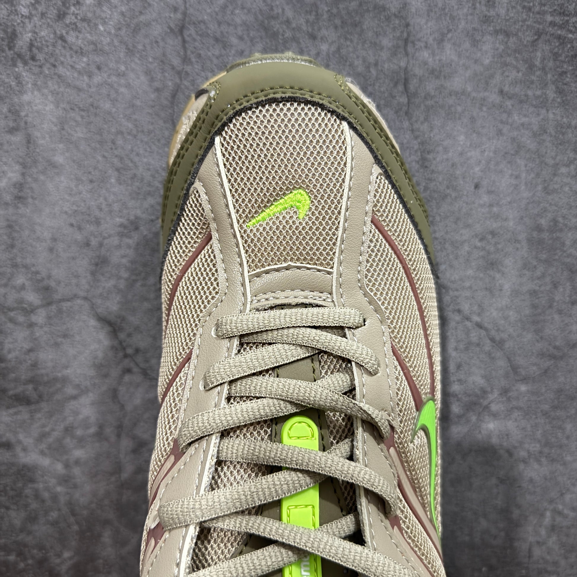 Supreme × Nike Shox Ride 2 "Neutral Olive/Electric Green-Pilgrim"
