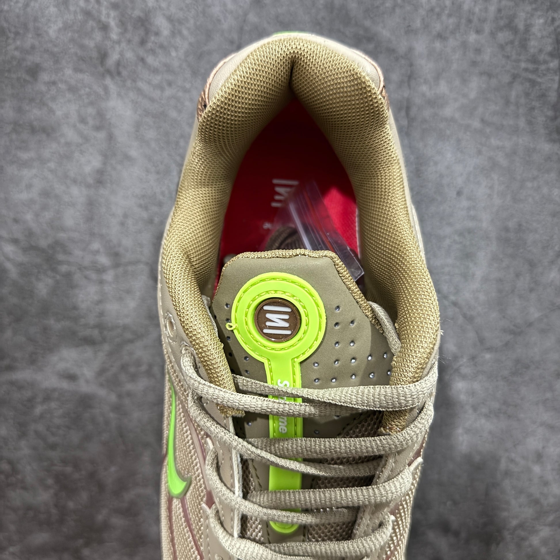 Supreme × Nike Shox Ride 2 "Neutral Olive/Electric Green-Pilgrim"