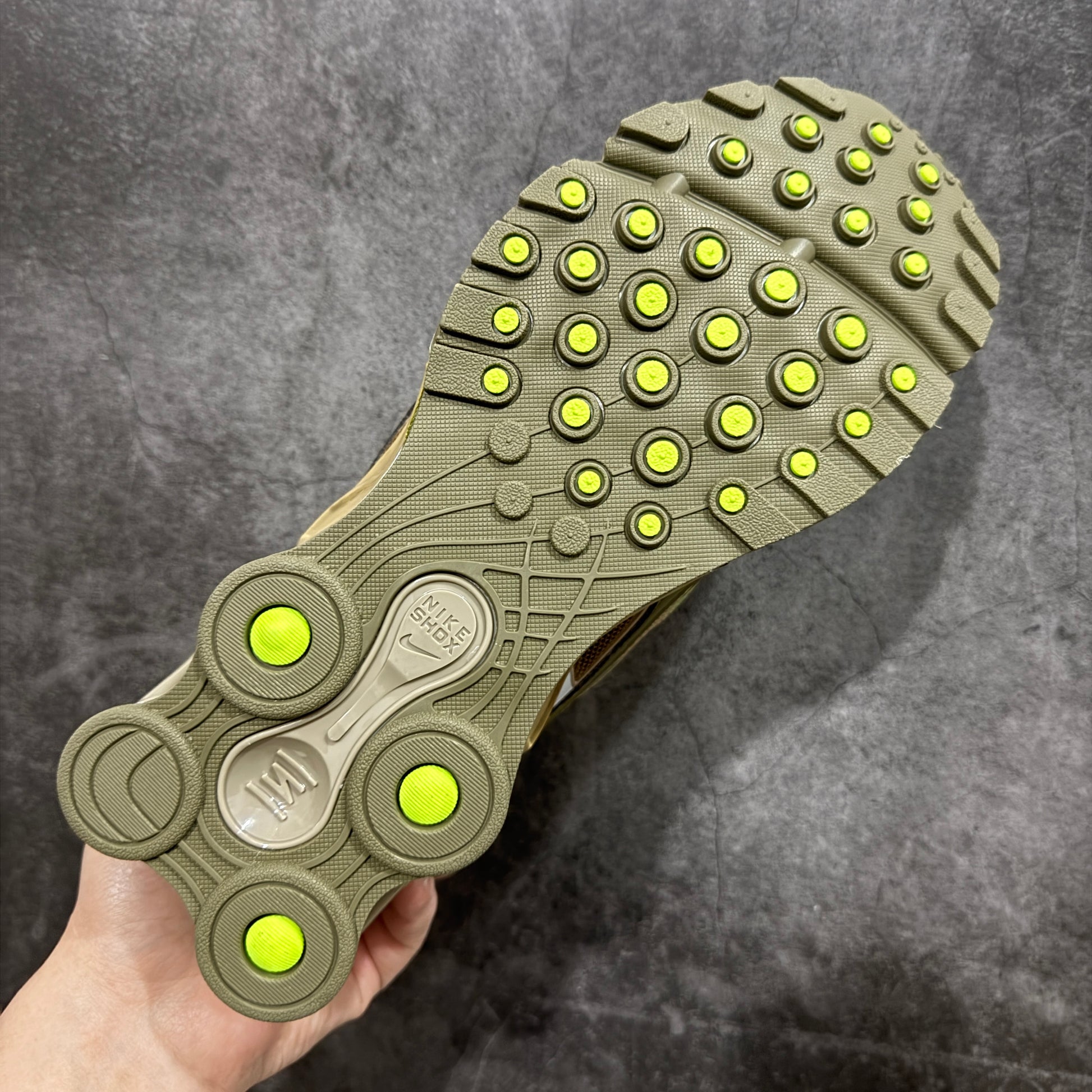 Supreme × Nike Shox Ride 2 "Neutral Olive/Electric Green-Pilgrim"