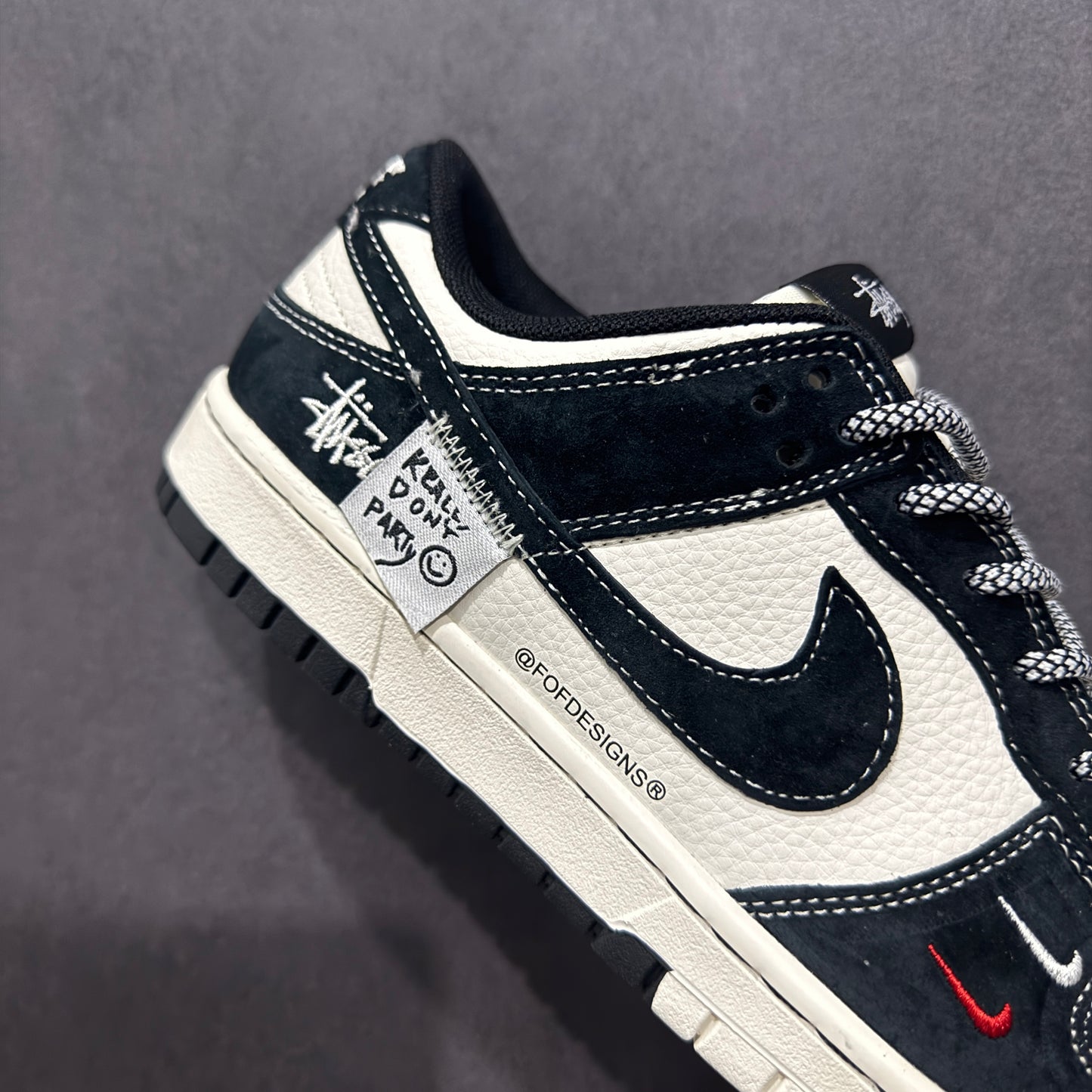 Nike SB Dunk Low x stussy