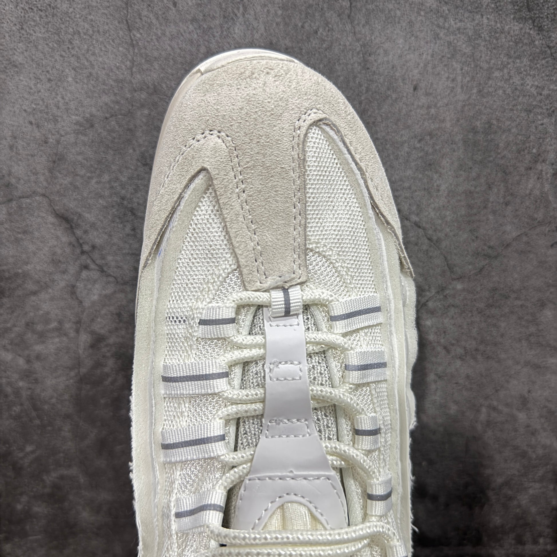 COMME des GARÇONS × Nike Air Max 95 "White"