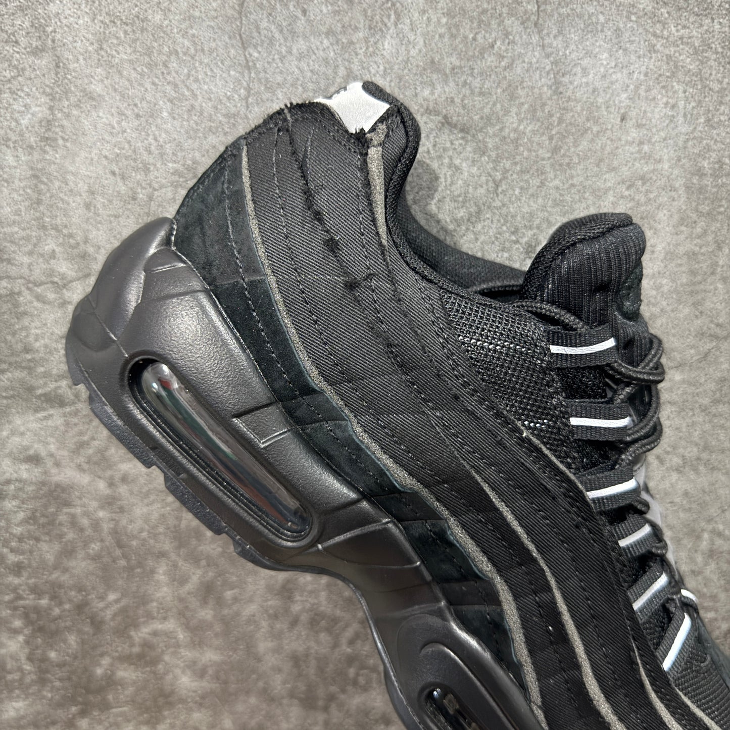 COMME des GARÇONS × Nike Air Max 95 "Black"