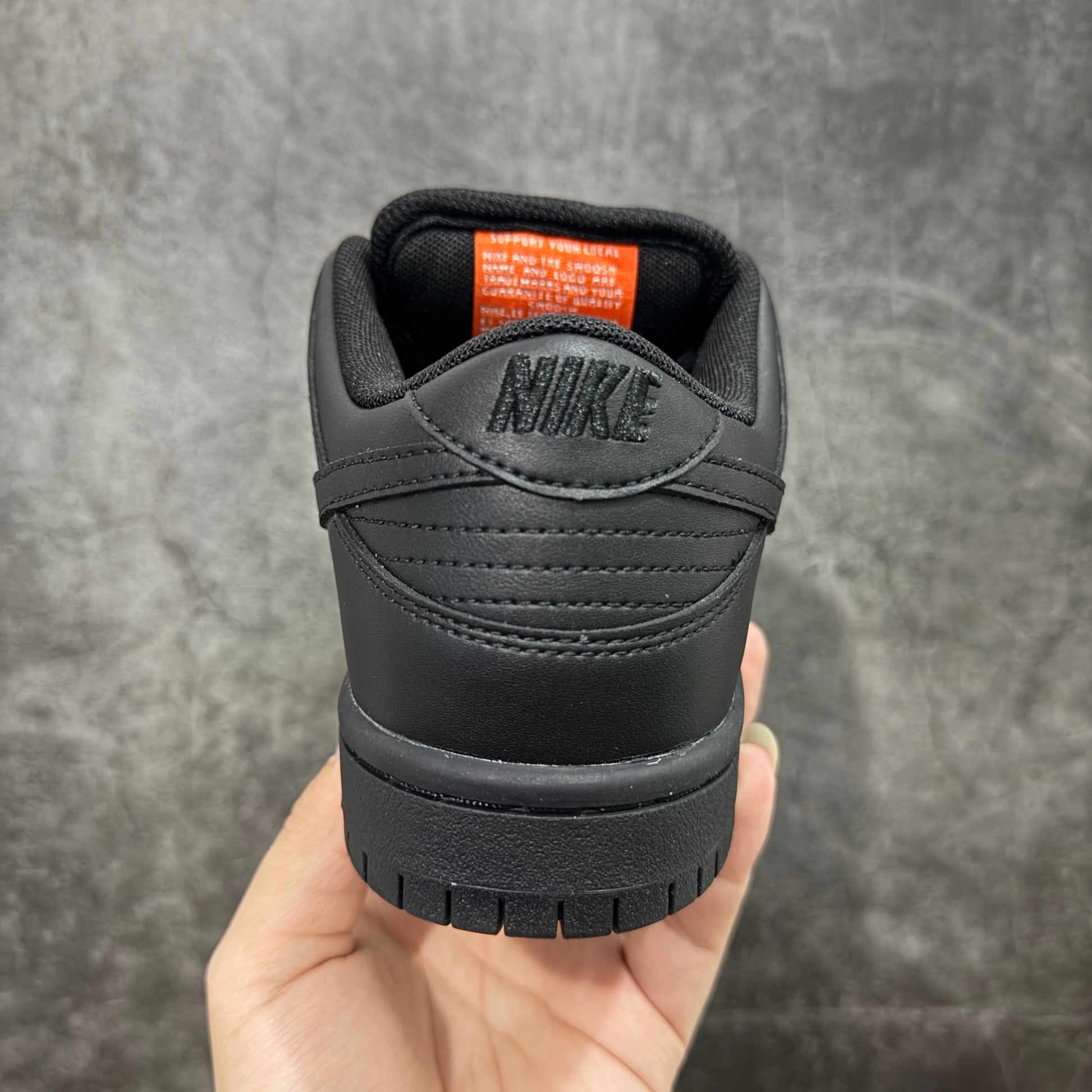 Nike SB Dunk Low Pro ISO "Triple Black"