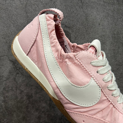 Jacquemus × Nike Women's Moon Shoe SP "Aluminum Pink"