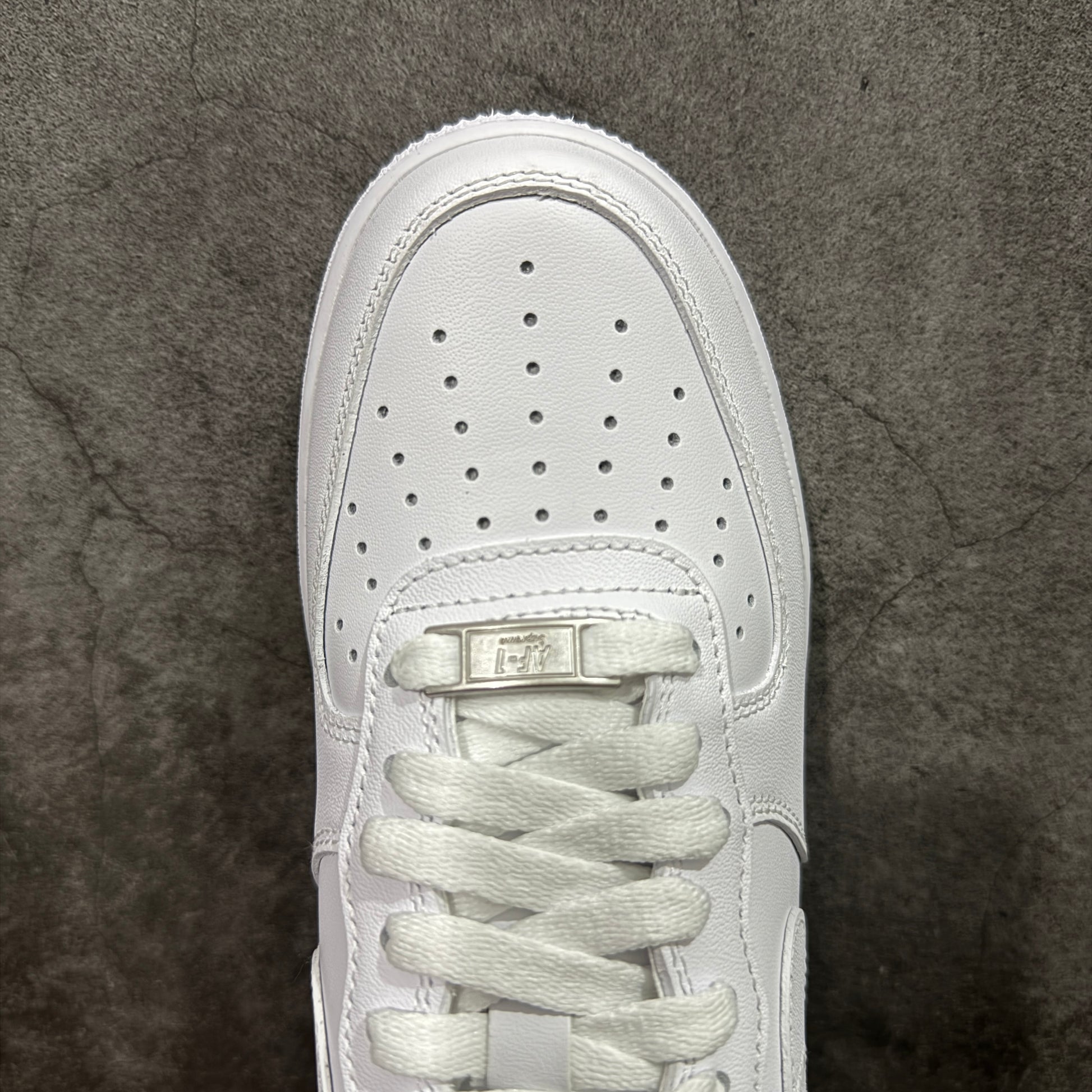 Supreme × Comme des Garçons SHIRT × Nike Air Force 1 Low "White"