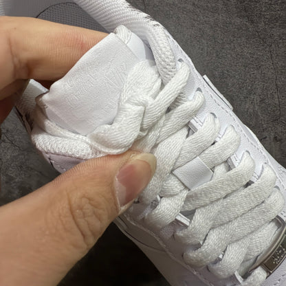 Supreme × Comme des Garçons SHIRT × Nike Air Force 1 Low "White"